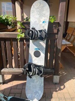 Head snowboard