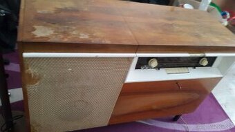 Rádio +gramofón TESLA