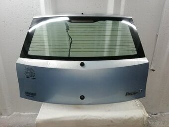 Predam na Alfa Romeo 159 siva