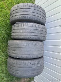 255/40 R19 letne pneu Michelin