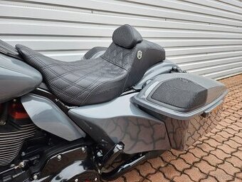 HARLEY DAVIDSON STREET GLIDE CVO 117