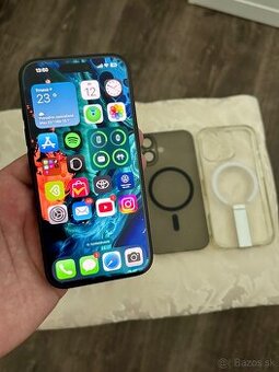 Apple iPhone 16 256GB Čierny