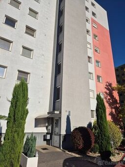 Predám 1 iz. byt, ul. Družstevná, Komárno