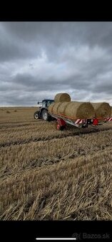 Samonakladacia Samovykladacia vlečka na balíky sena