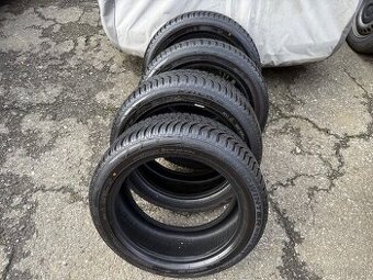 Zimné pneu Falken EurowinterHS01 SUV 225/50/18 99V