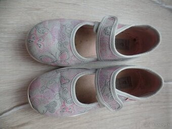 Papuce, prezuvky Superfit Velk.28  (ako NOVÉ)