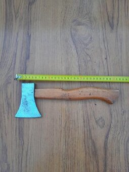 Predám nerezovú sekerku