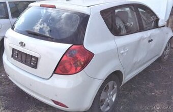 G4FA KIA CEED 1.4 2009 predám MOTOR G4FA , piate DVERE,