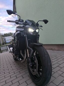 Kawasaki z900 2025