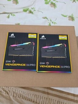 2x16GB  DDR4 3600 CL8 Corsair RGB