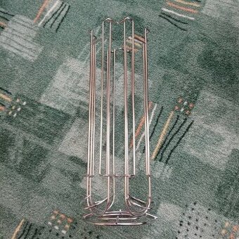 stojan na kapsule dolce gusto