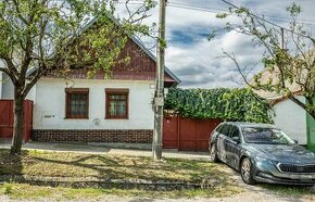 CHALÚPKA v obci Prievaly kúsok od Bukovej, pozemok 600 m2