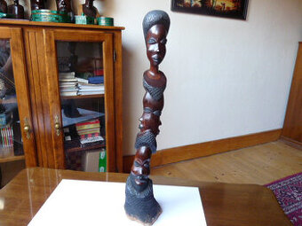 africké ľudové umenie – drevené artefakty 2