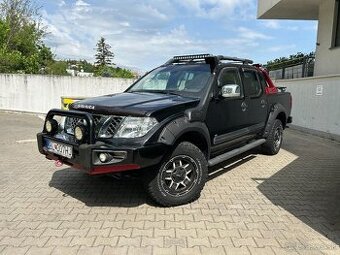 Nissan Navara DoubleCab 3.0 V6 dCi Platinum A/T Long
