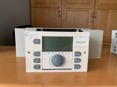 regulátor vykurovania Honeywell