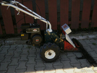 Lištová kosačka-Briggs 5hp s vlastným pohonom