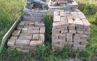 Predám starú tehlu a tehlový obklad