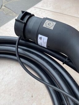 Nabíjací kábel pre elektromobily
