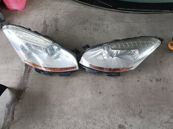 Predne svetla citroen picasso c4 H1+H7