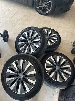 225/55/r18 5x112 AUDI