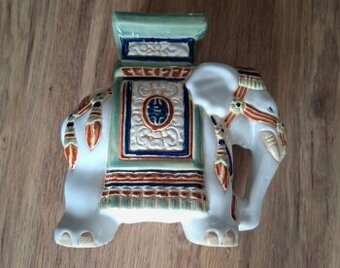 Vintage keramický indický slon ,ručne maľovaný