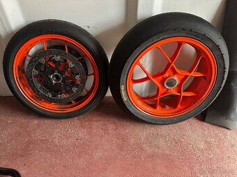 Kolesá KTM SuperDuke