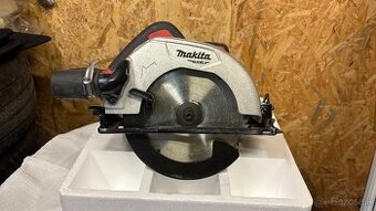 Kotucova pila Makita