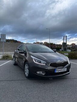 KIA Cee’d 1.6 CRDi Platinum – TOP výbava