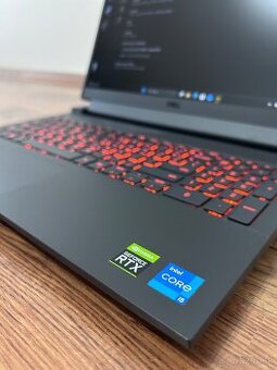Dell G15 – herný notebook /RTX 3050 Ti /i5-11th./16 GB RAM/