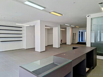 KOMERČNÝ PRIESTOR O VÝMERE 187 M2 S VÝKLADMI DO ULICE - VYSO