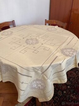 Predám béžový obrus