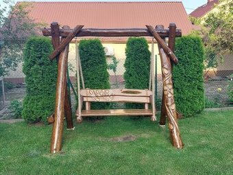 Drevená hojdačka. Dubová hojdačka. Záhradný nábytok.