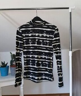 tenke pruhovane tricko so stojacikom