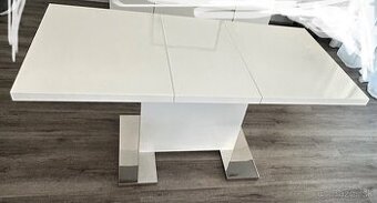 Rozkladaci jedalensky stol