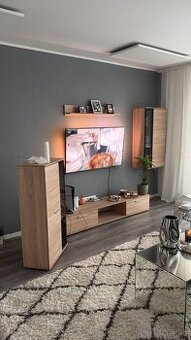 Súprava skriniek okolo TV