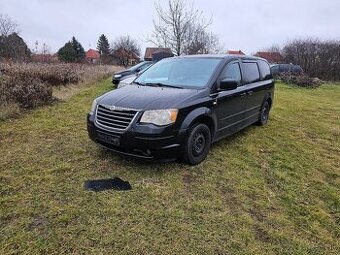 Rozpredám Chrysler voyager 2,8crdi RT model