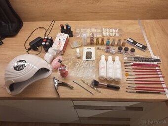 Sada na gelove nechty