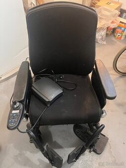 Predám elektrický Invalidný vozík