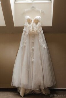 Svadobné šaty