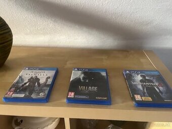 Hry na PS4