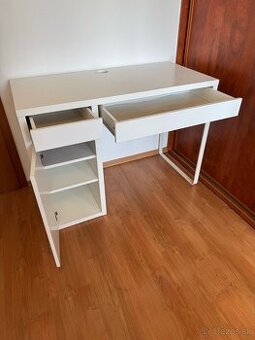 Ikea micke stôl