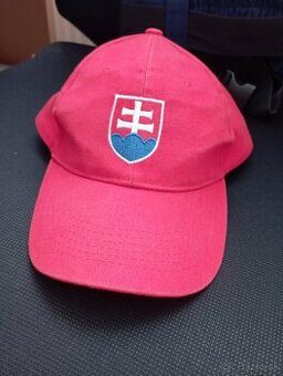 Šiltovka Slovensko - červená s erbom