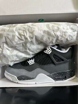 Air Jordan 4 Retro “Fear”