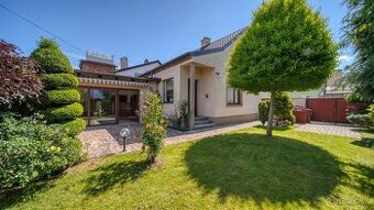 Vysnívaný dom v Piešťanoch – komfort, pokoj a nádherná záhra