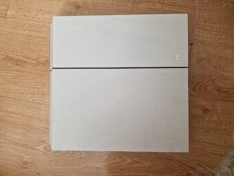 Predám PS4 FAT a PS4 Slim na diely