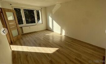 zrekonštruovaný 1-izbový byt v Poltári