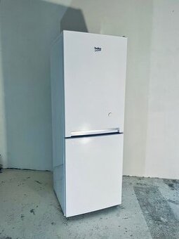 Beko RCSA 240K30W kombinovaná chladnička