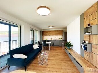 2 izb. byt s balkónom, pivnicou a park. miestom - BA Rača