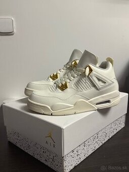 Jordan 4 Metalic Gold 39
