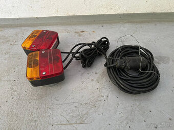 Zadné magnetické svetlá na príves 12V s predlžením
